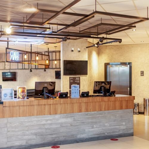 https://all.accor.com/B1F2
